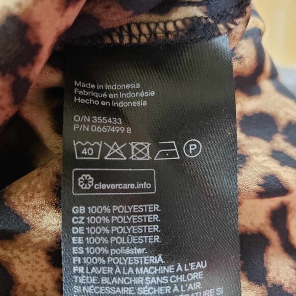 SASSY H&M Leopard spotted long sleeve blouse - Picture 5 of 5